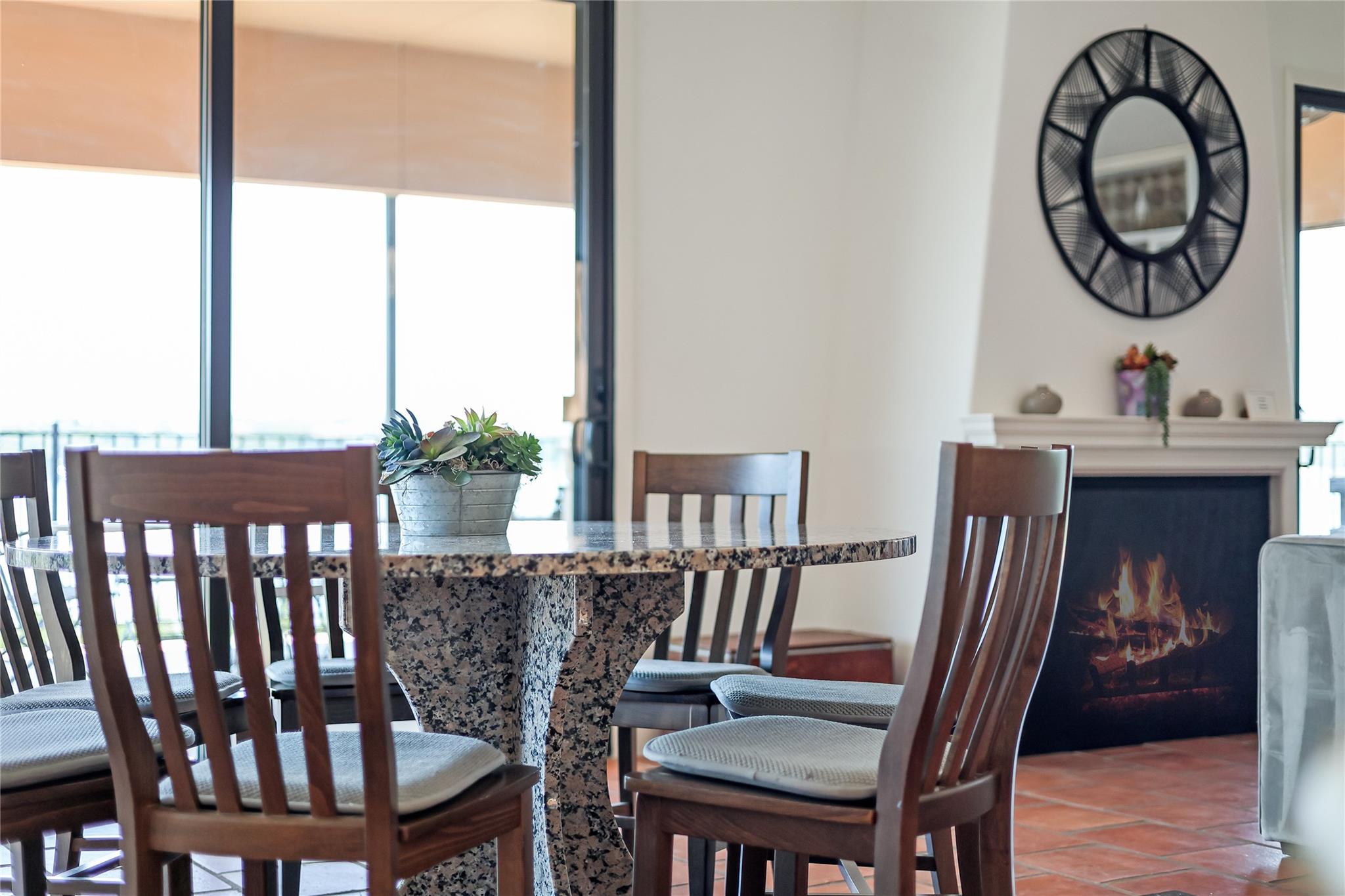 18703 Lakeland Dr, Lago Vista, TX 78645