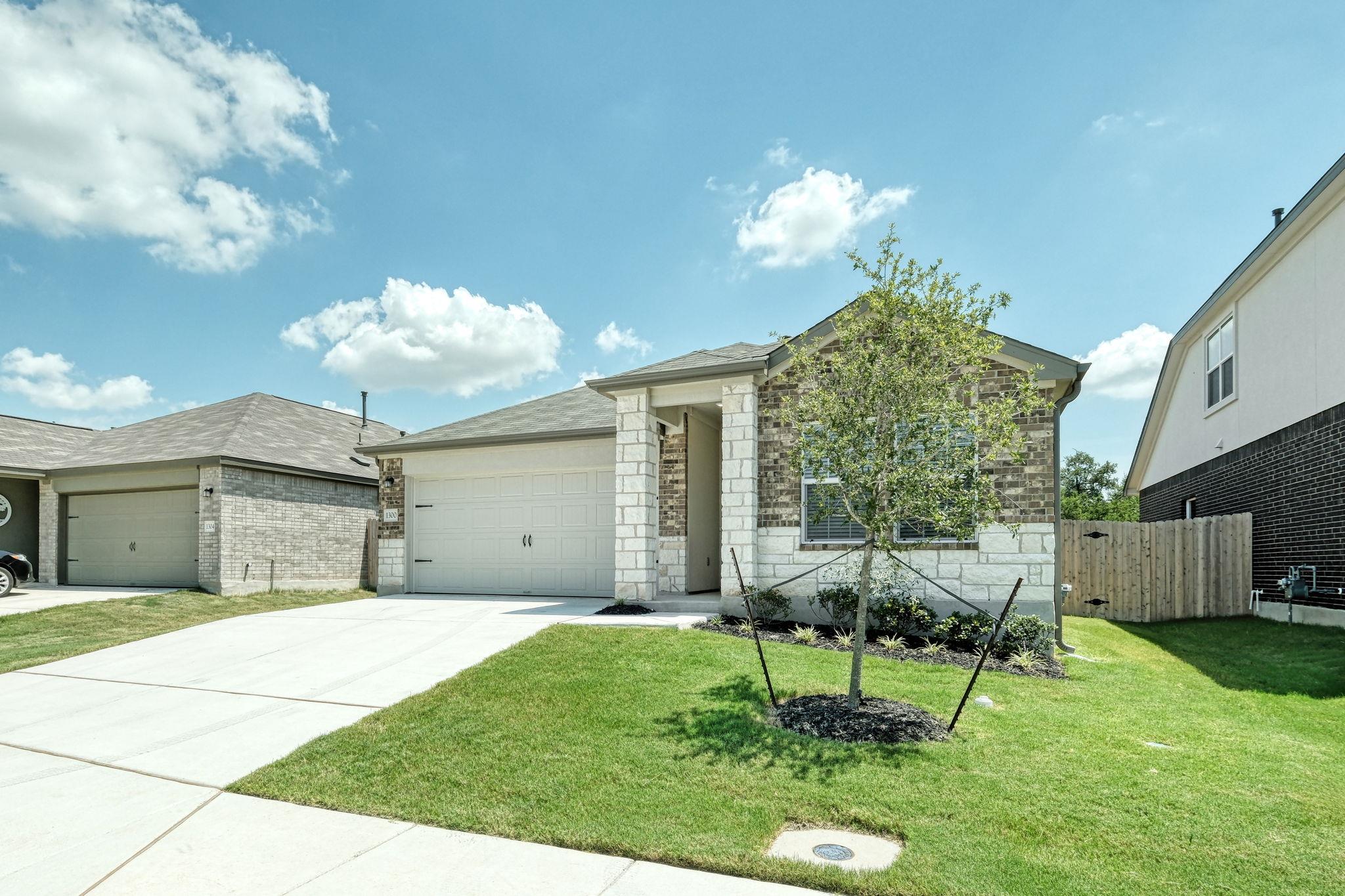 1300 Acorn Oak Dr, Georgetown, TX 78628