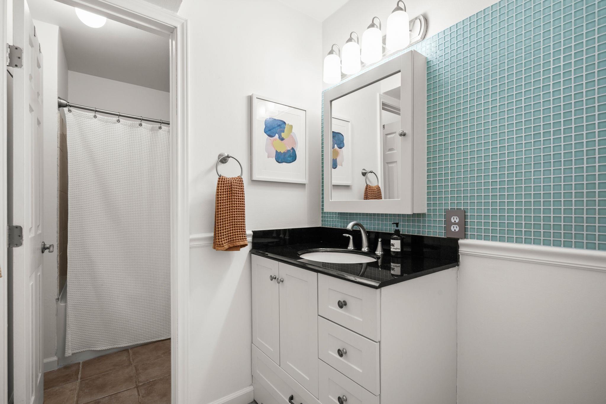 3431 North Hills Dr # 119, Austin, TX 78731