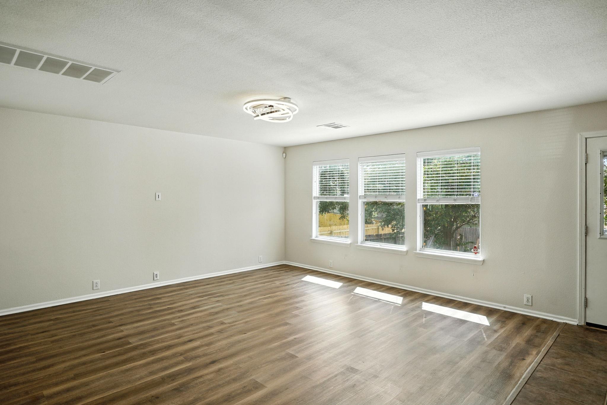 9330 Hanover Cv, Converse, TX 78109