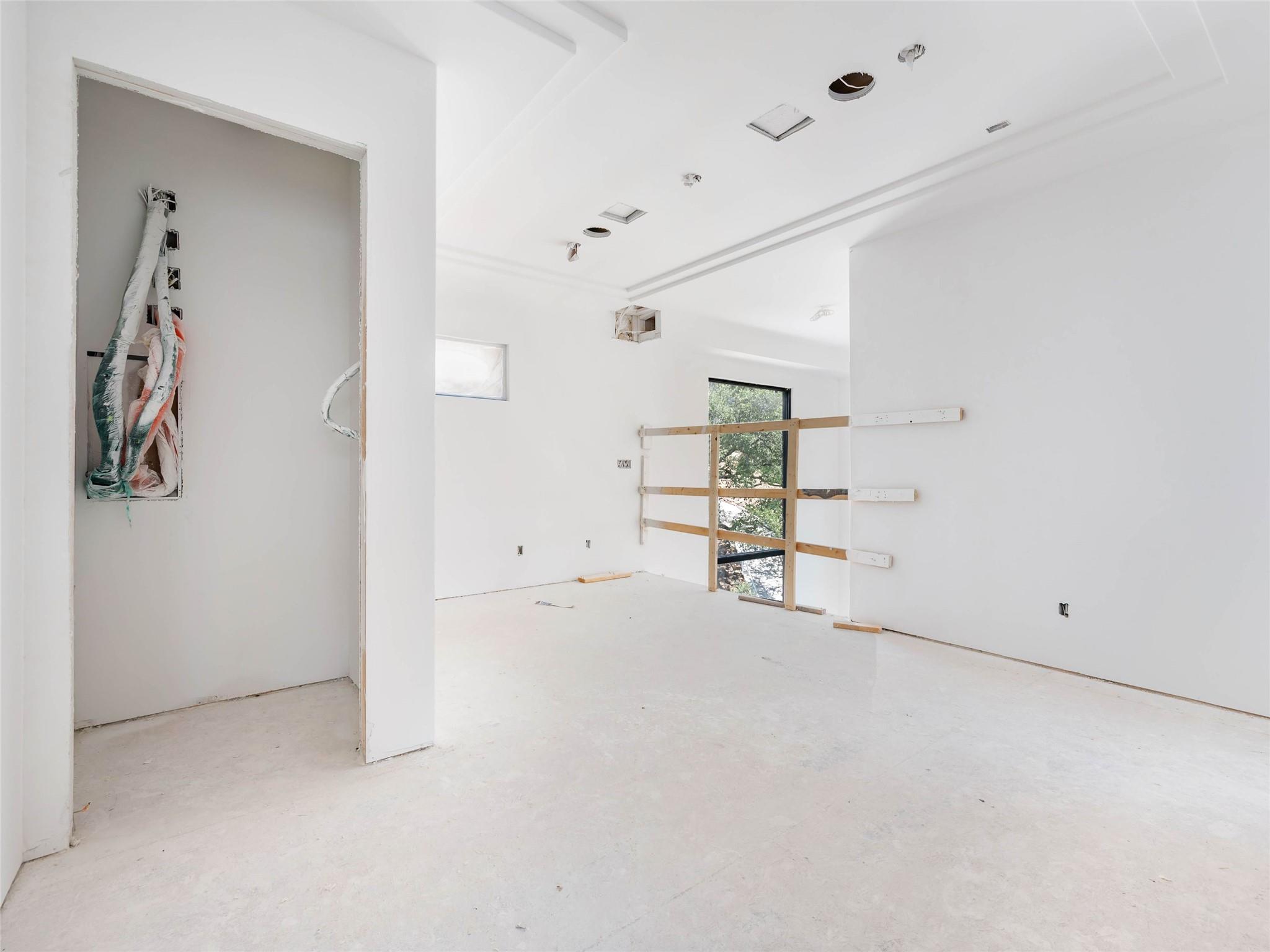 156 Skyline Dr, Llano, TX 78643