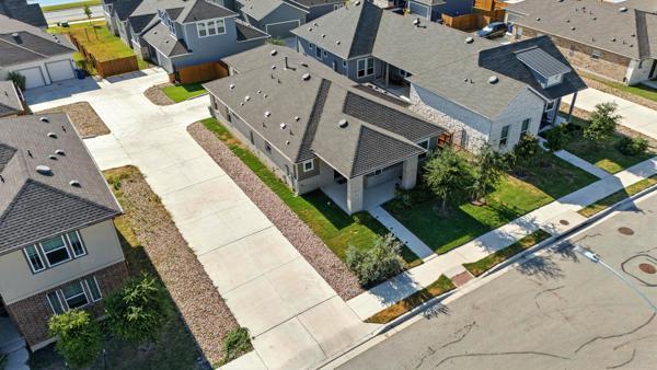 9115 Looksee Ln, Austin, TX 78744