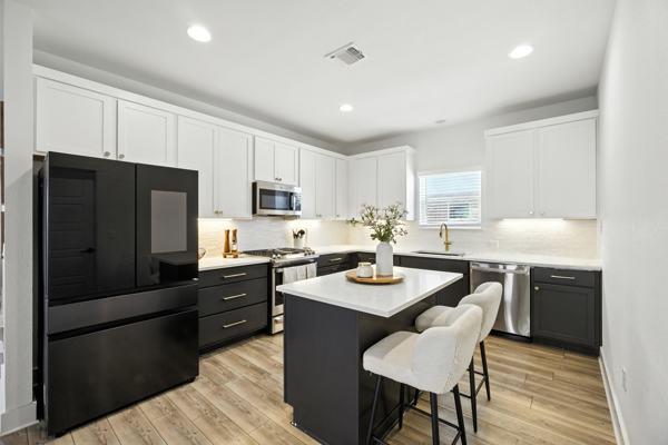 9115 Looksee Ln, Austin, TX 78744