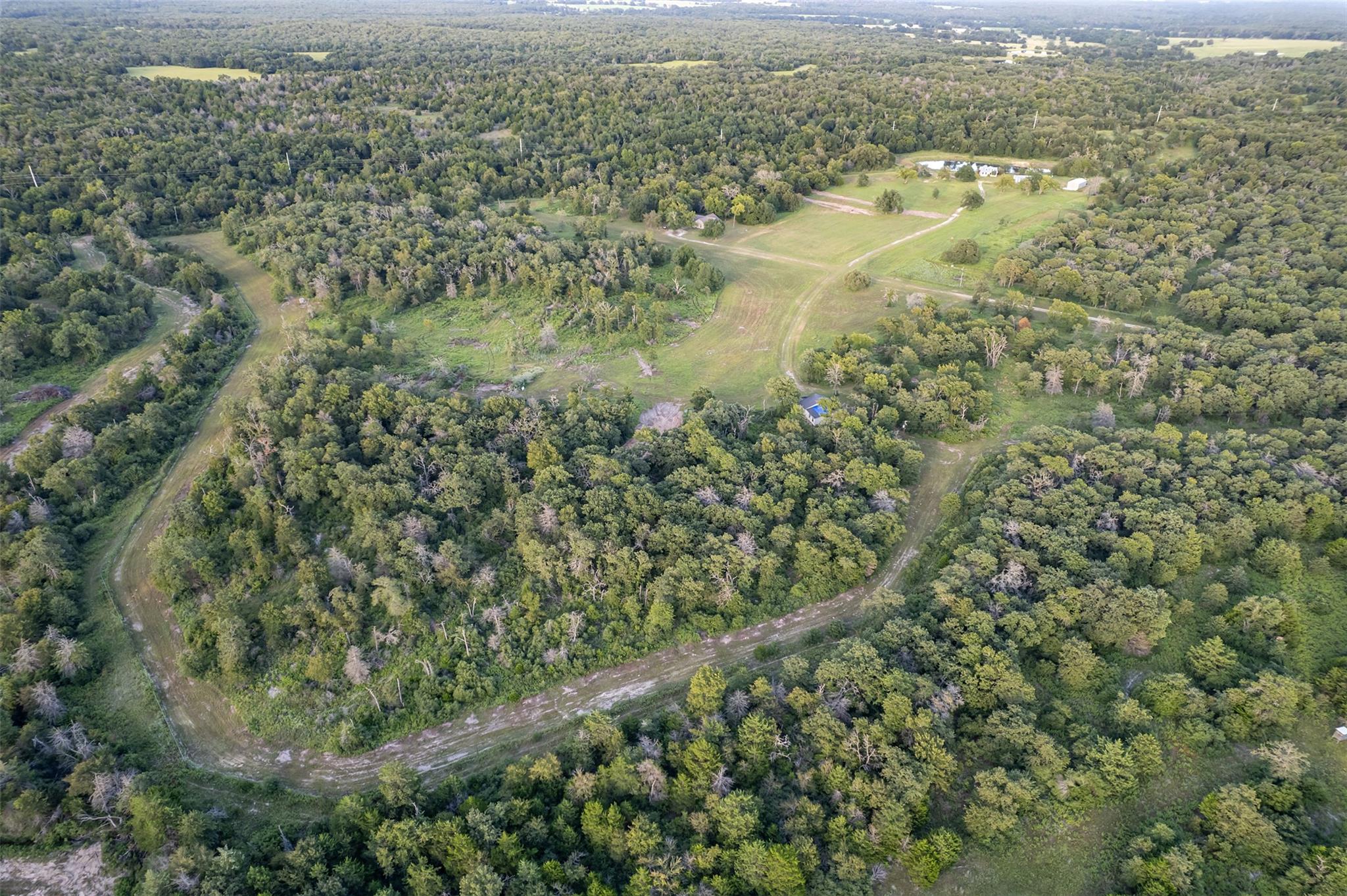 2033 Lcr 704 Rd, Groesbeck, TX 76653