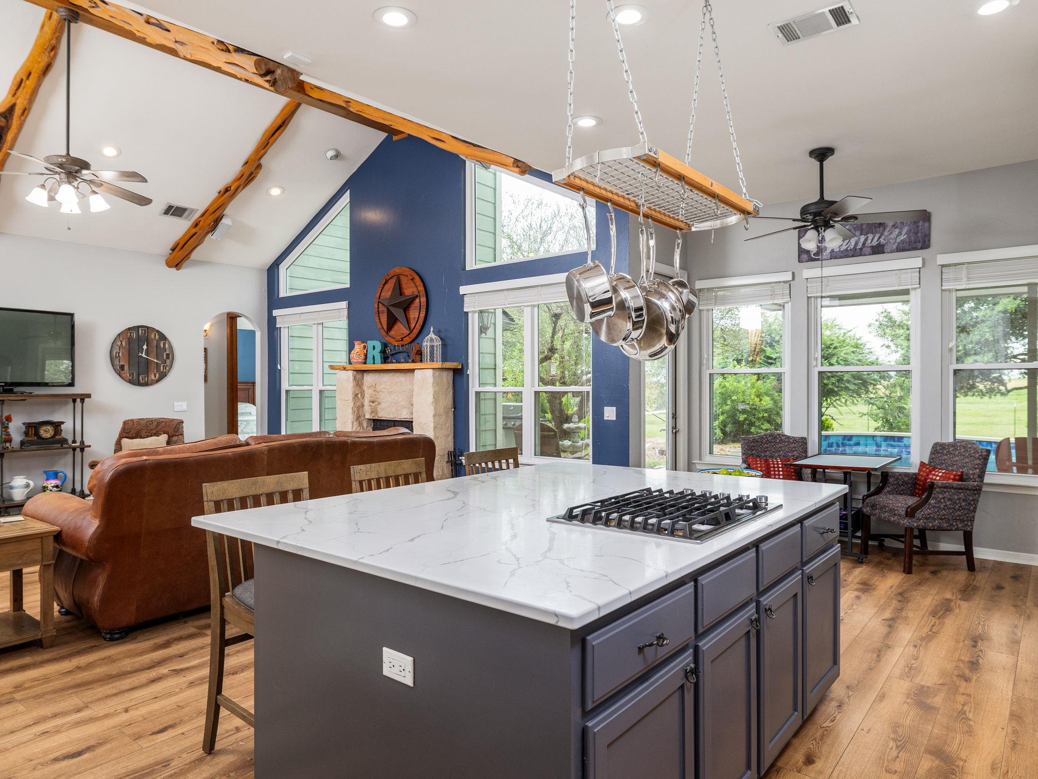 250 County Rd. 323, Bartlett, TX 76511