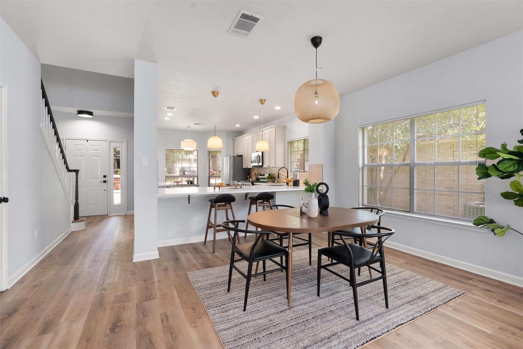 3817 Newland Dr, Round Rock, TX 78681