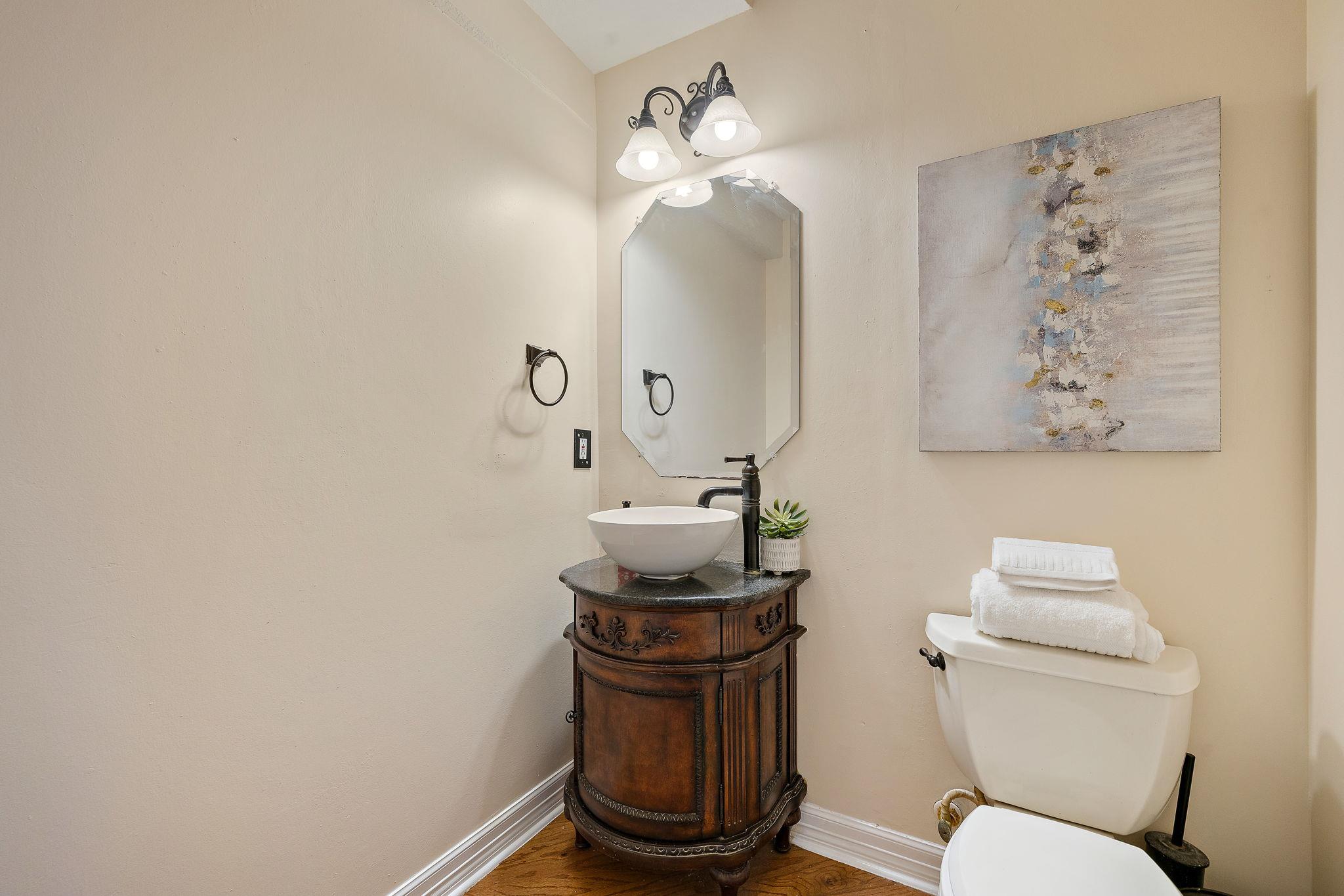 2057 Golden Bear Dr, Round Rock, TX 78664