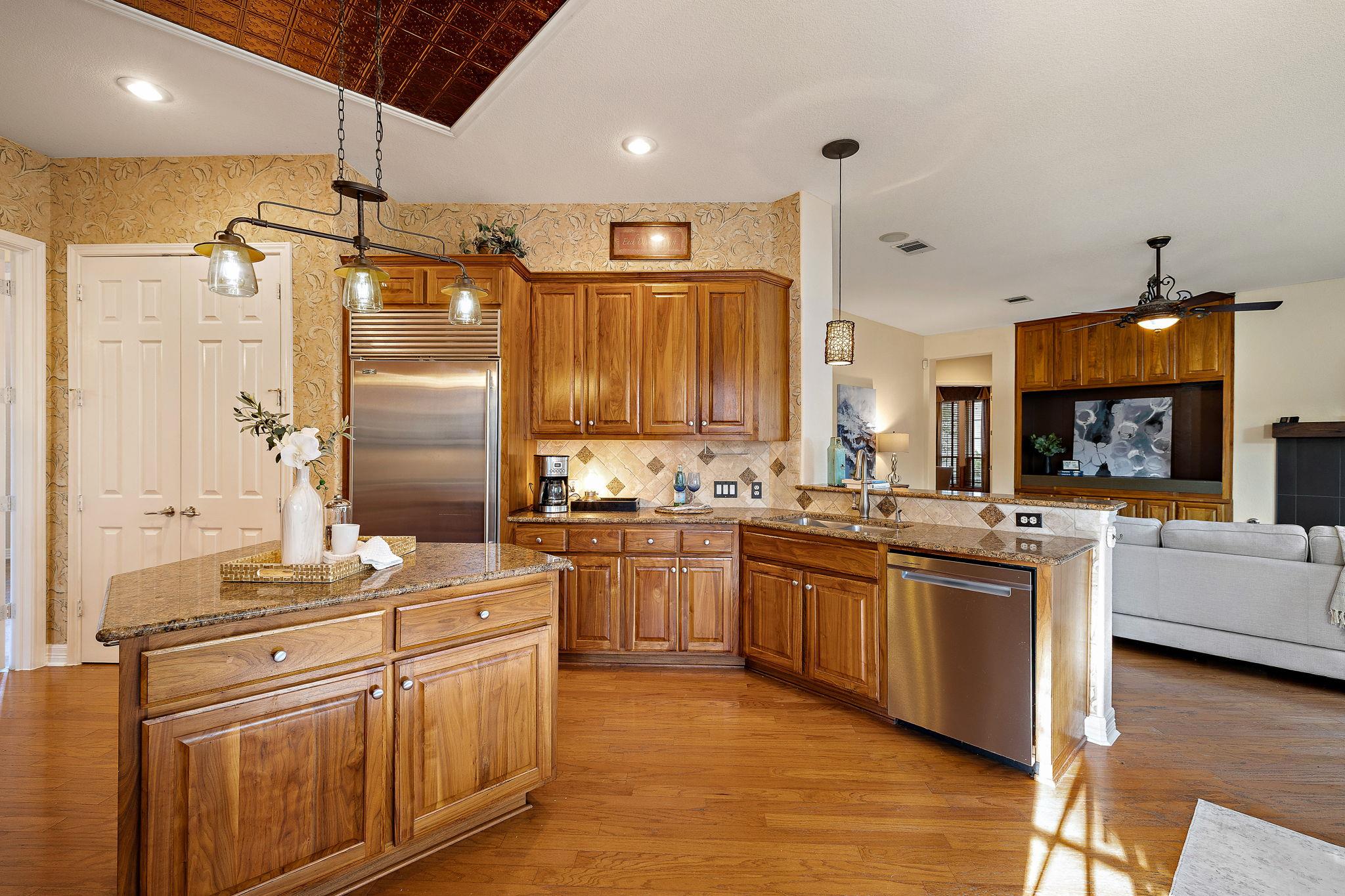 2057 Golden Bear Dr, Round Rock, TX 78664