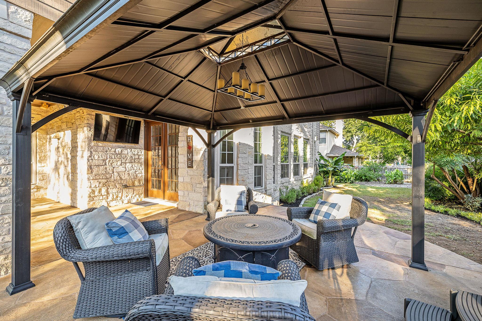 2057 Golden Bear Dr, Round Rock, TX 78664