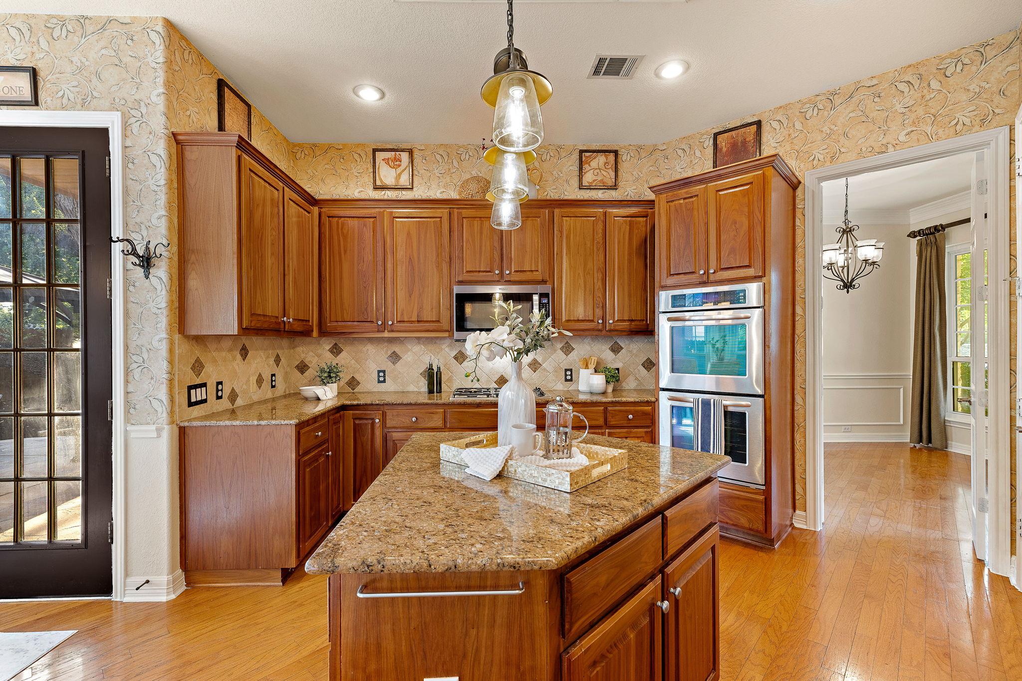 2057 Golden Bear Dr, Round Rock, TX 78664