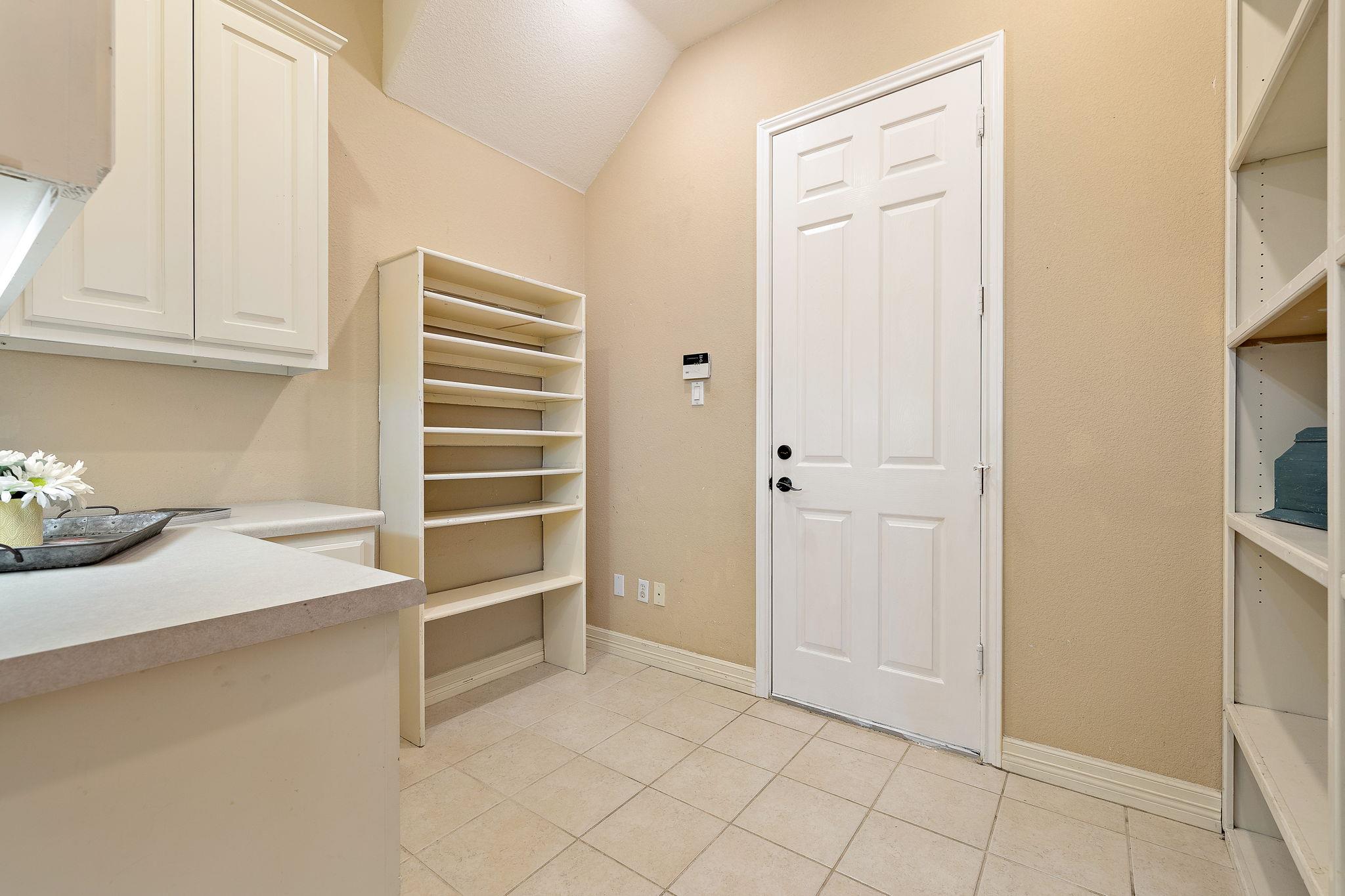 2057 Golden Bear Dr, Round Rock, TX 78664