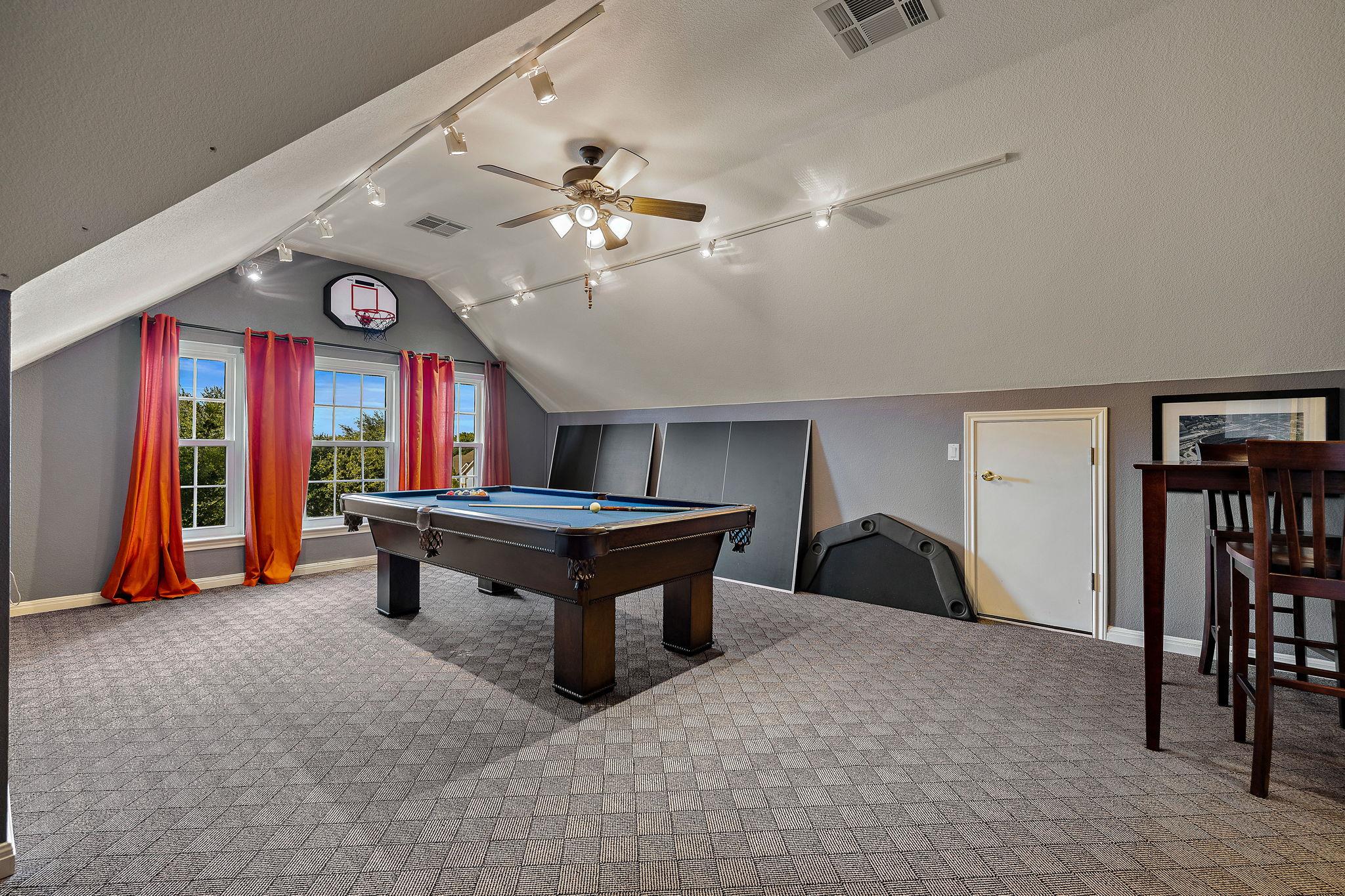 2057 Golden Bear Dr, Round Rock, TX 78664