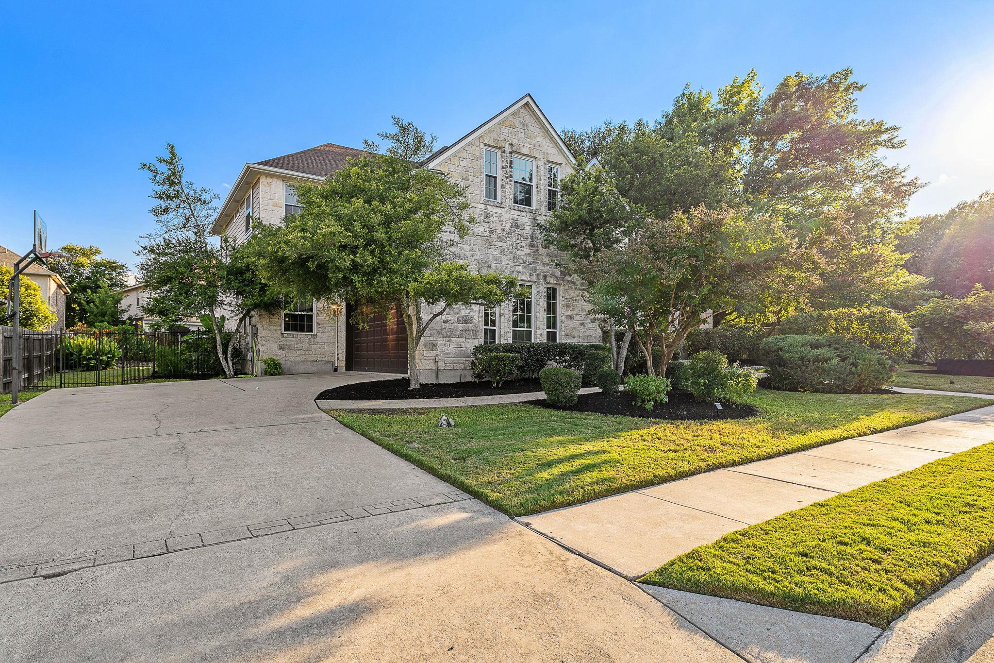 2057 Golden Bear Dr, Round Rock, TX 78664