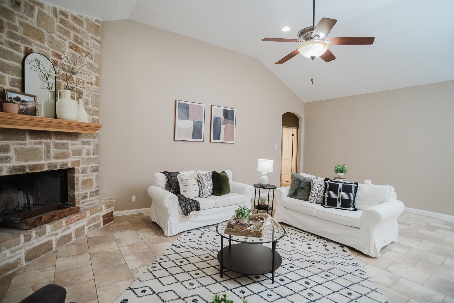 205 Sendera Xing, La Vernia, TX 78121
