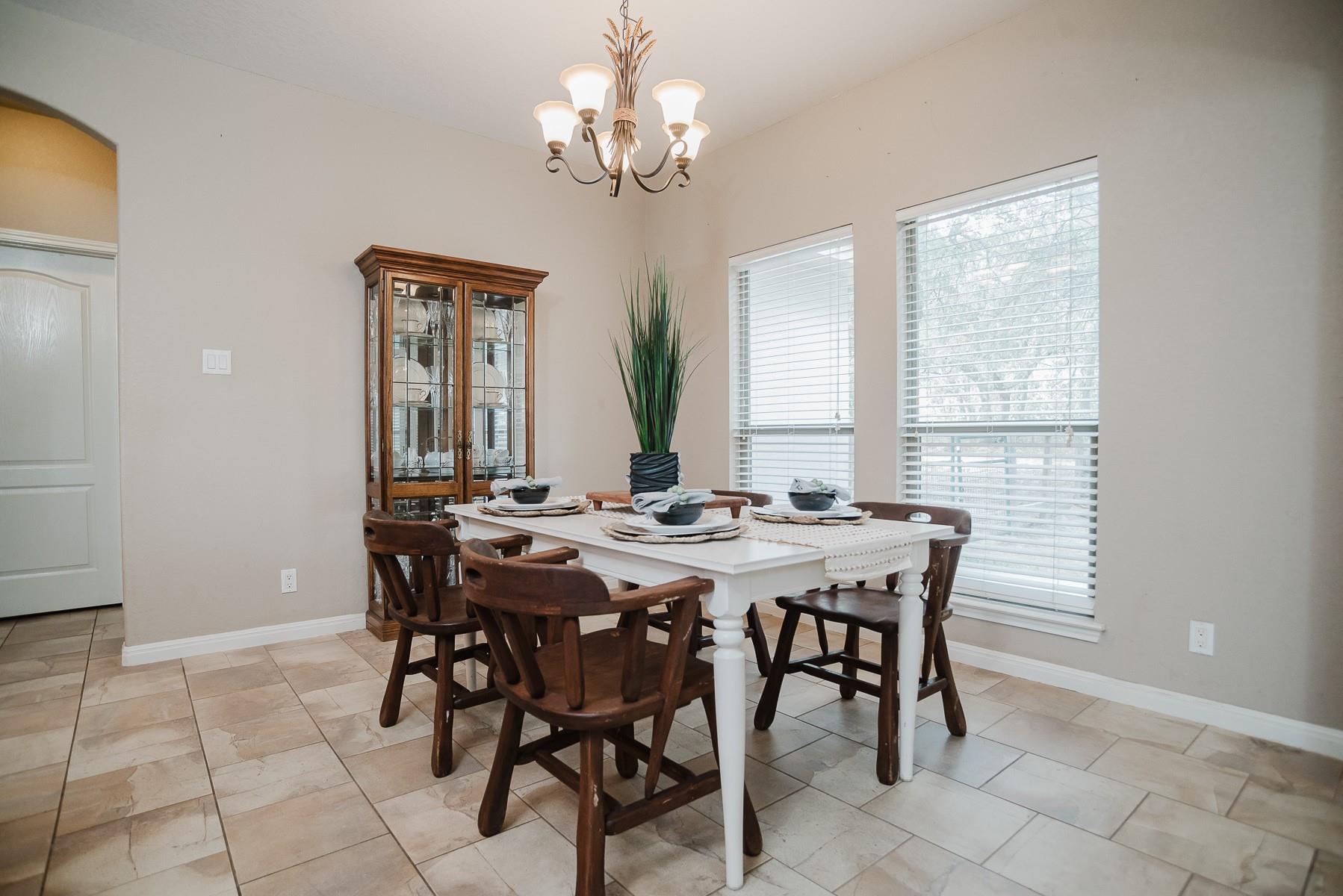 205 Sendera Xing, La Vernia, TX 78121