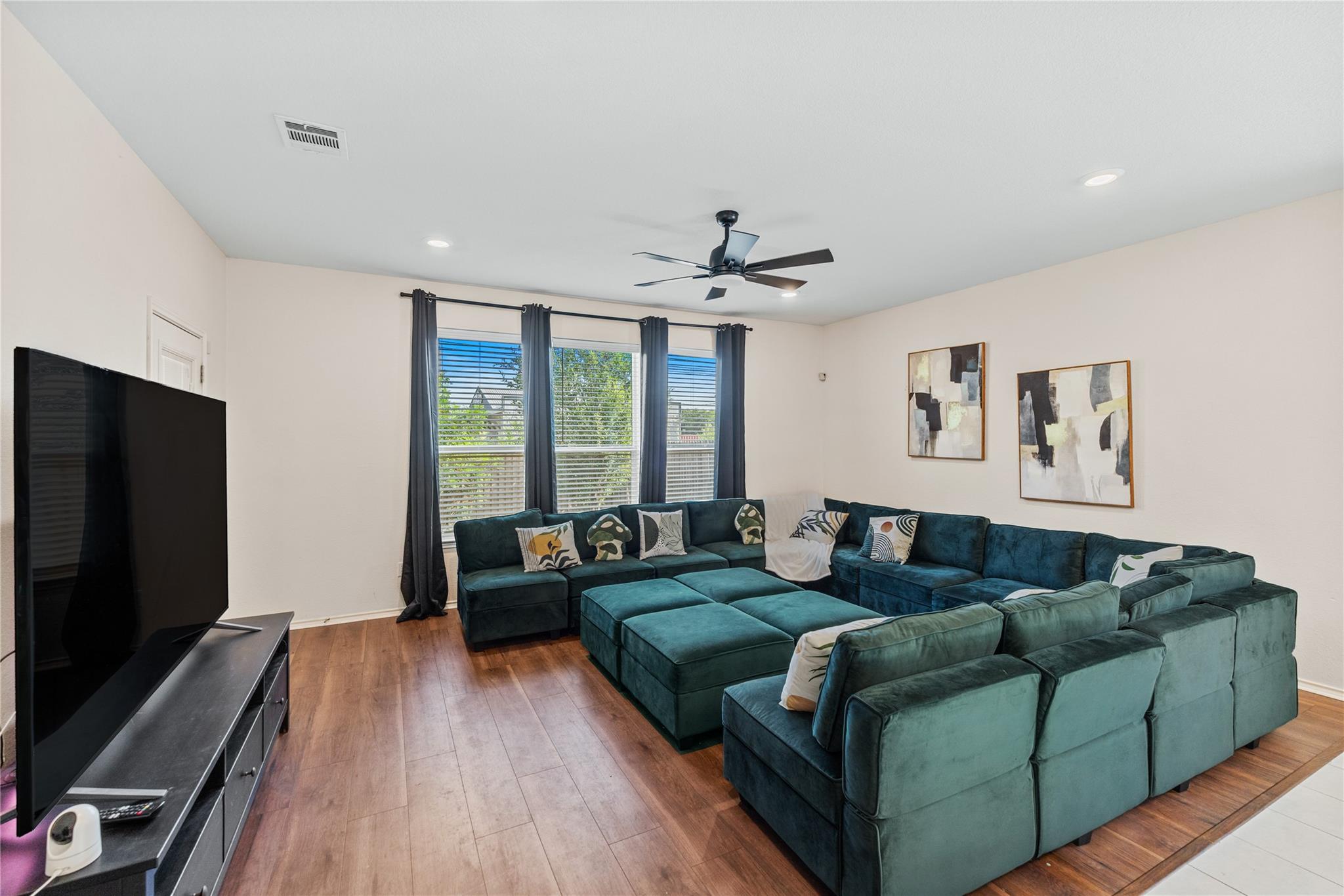 2471 Sunrise Rd # 1, Round Rock, TX 78664