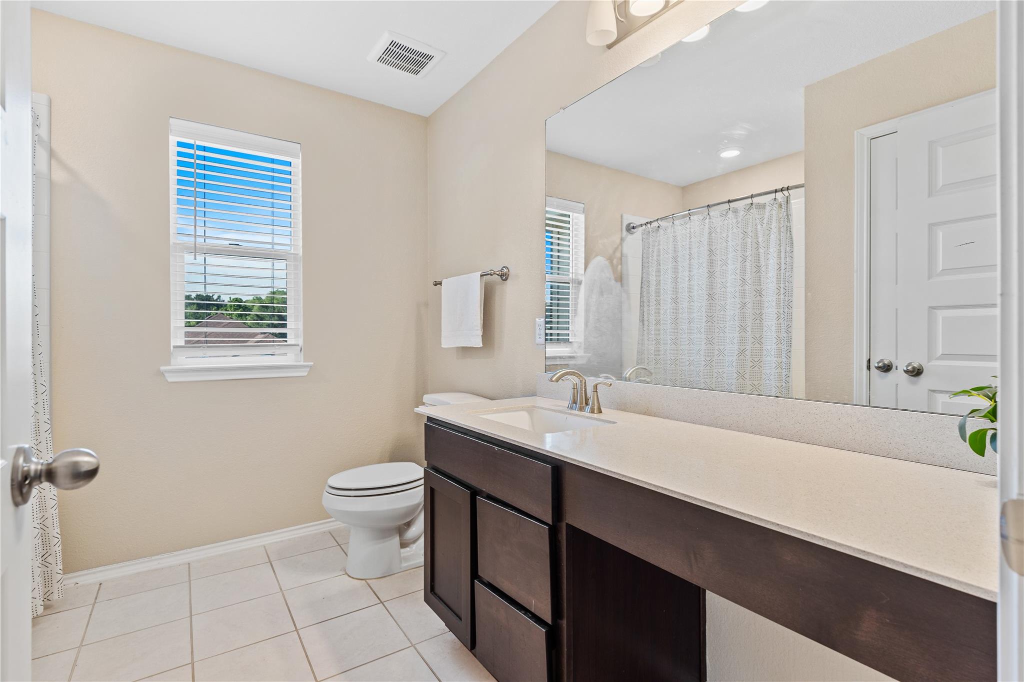 2471 Sunrise Rd # 1, Round Rock, TX 78664