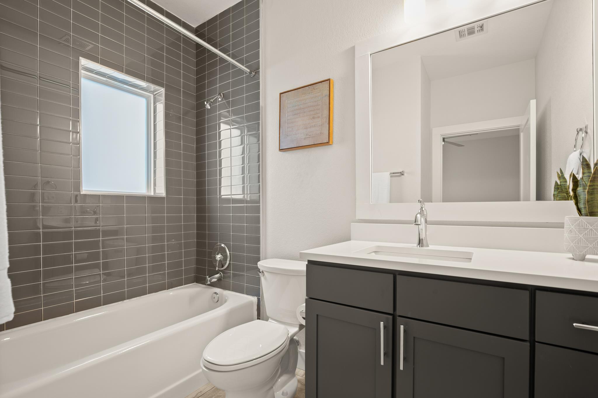 2827 Manor Rd # 3105, Austin, TX 78722