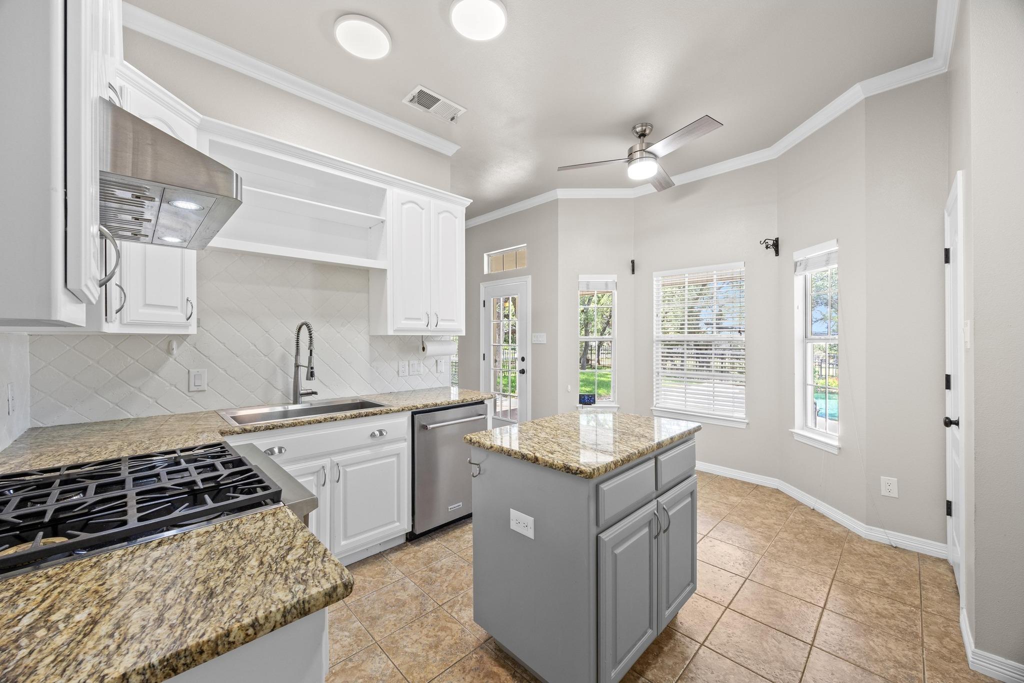 125 Ridgewood Cv, Georgetown, TX 78633