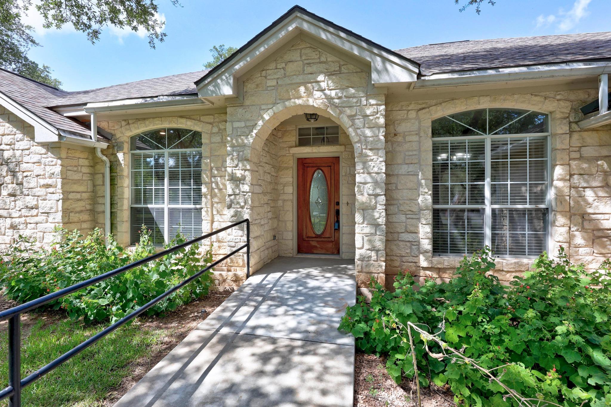 125 Ridgewood Cv, Georgetown, TX 78633