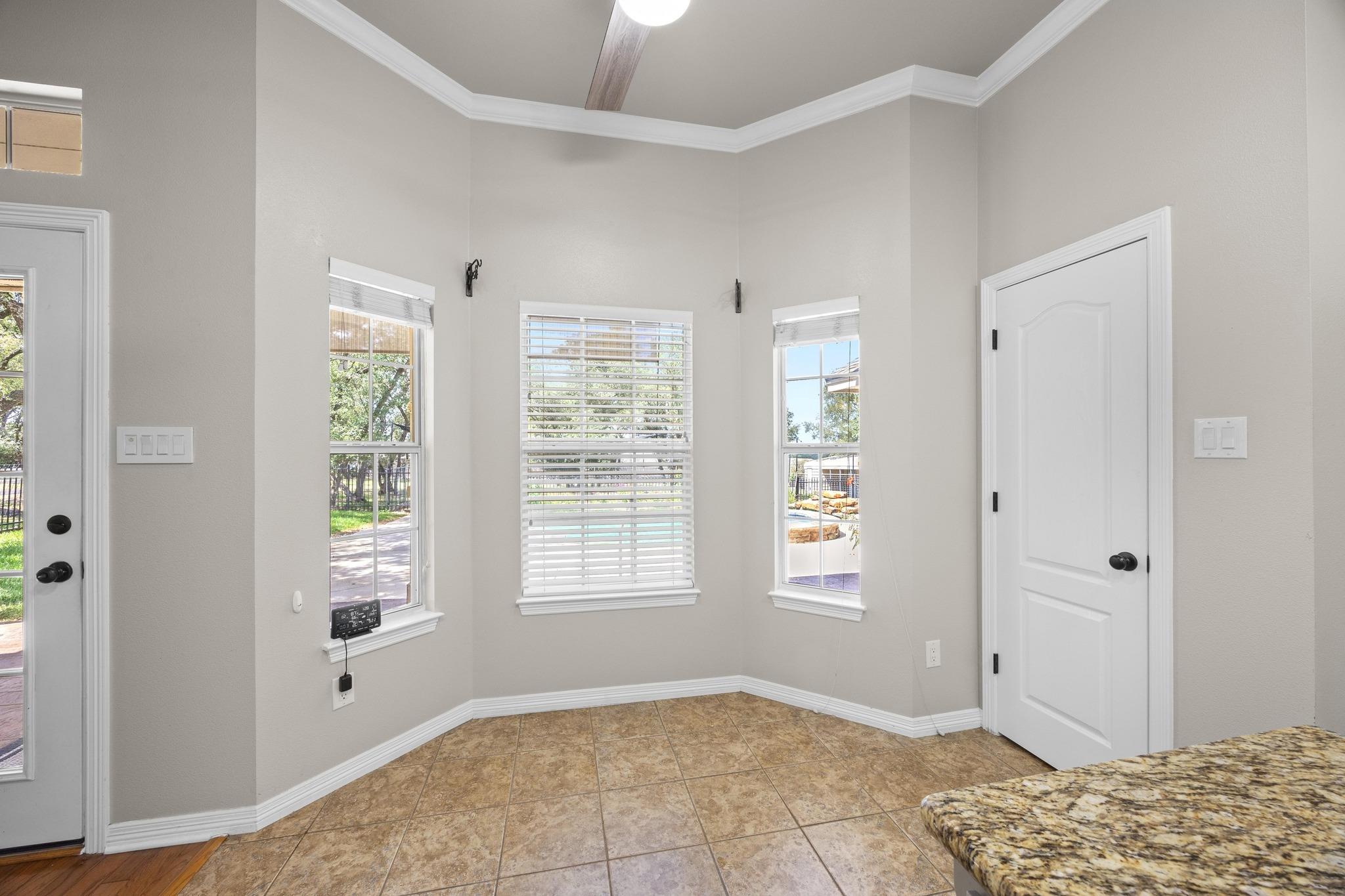 125 Ridgewood Cv, Georgetown, TX 78633