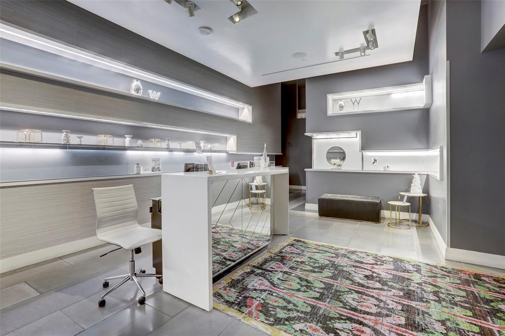 210 Lavaca St # 3401, Austin, TX 78701