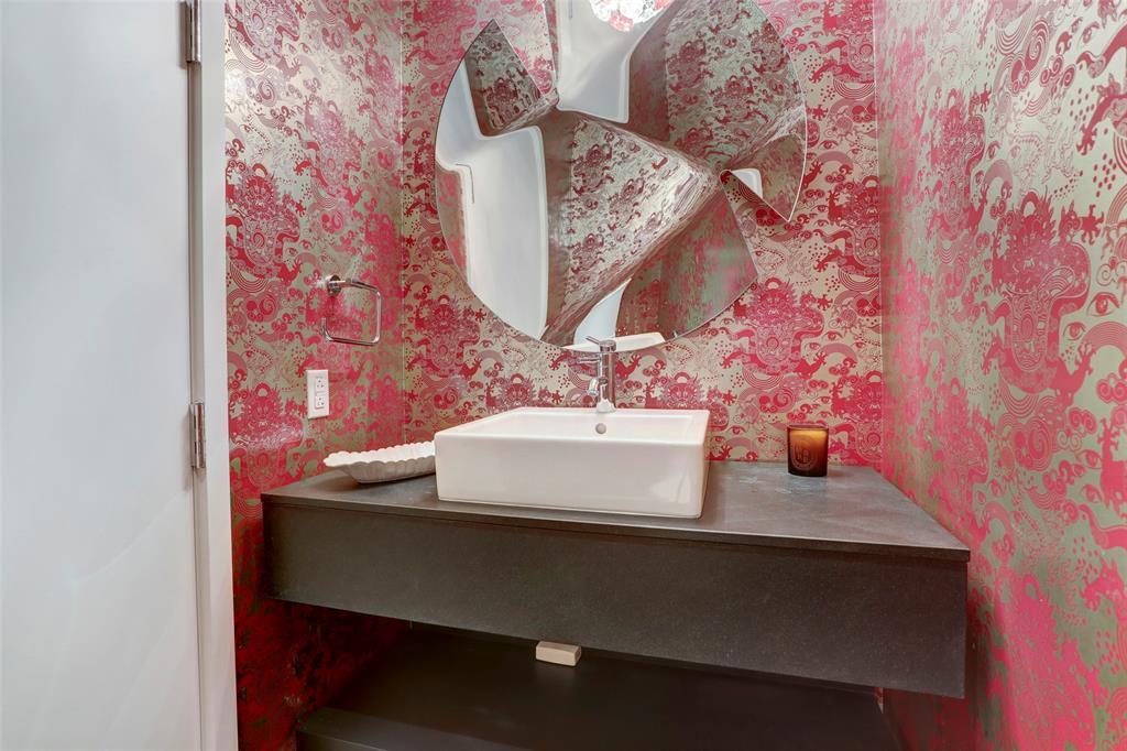 210 Lavaca St # 3401, Austin, TX 78701