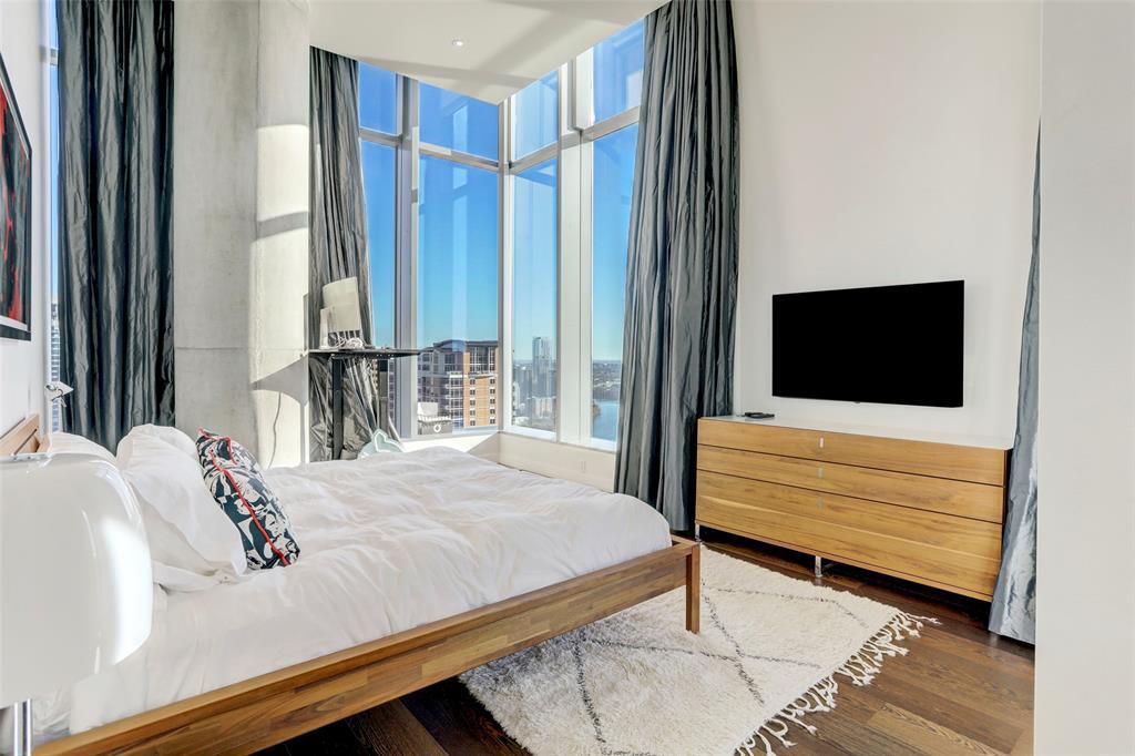 210 Lavaca St # 3401, Austin, TX 78701