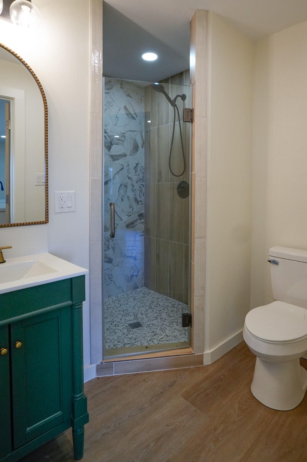 5688 Falke- Heinrich Rd, Schulenburg, TX 78956