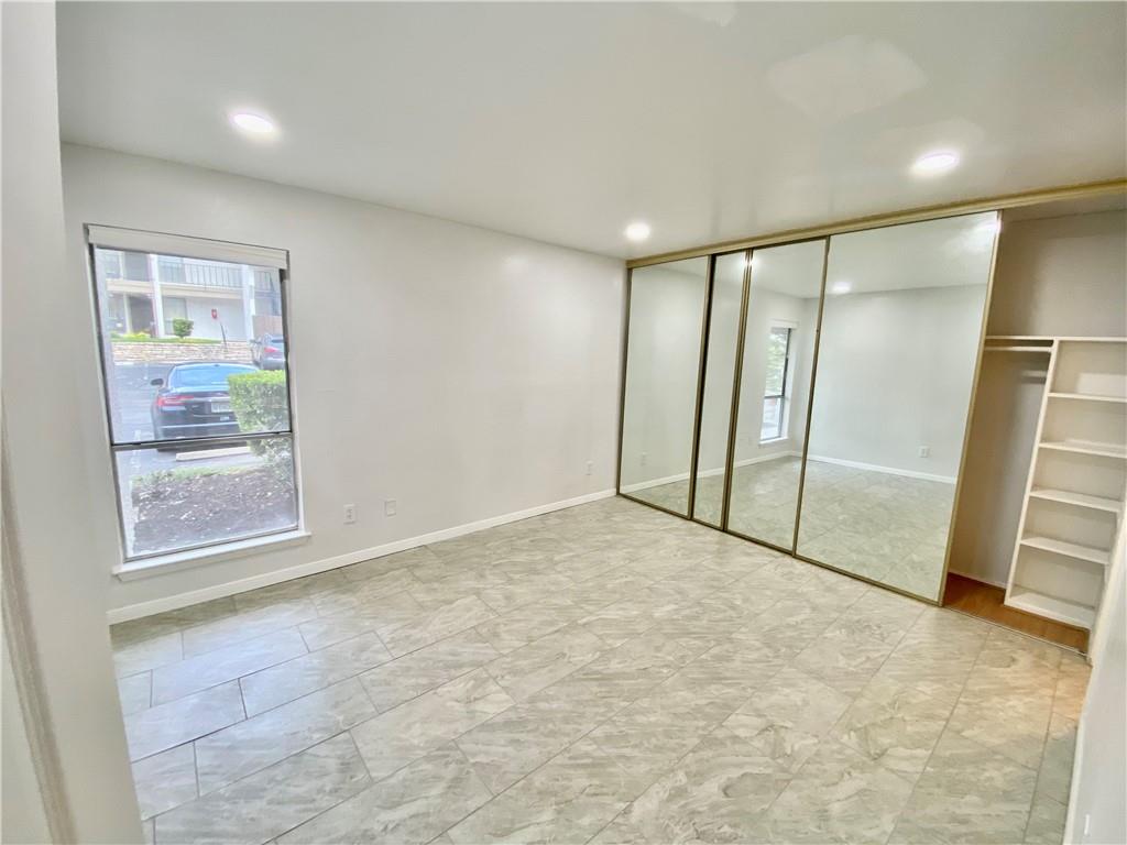 6910 Hart Ln # 403, Austin, TX 78731