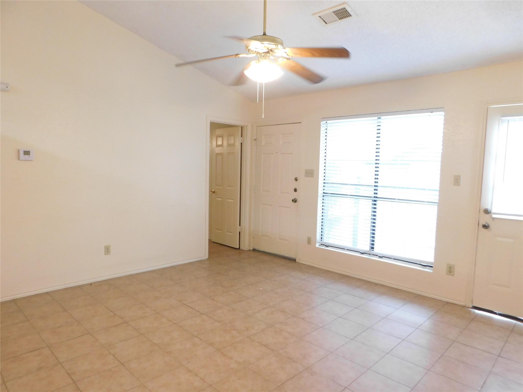 2027 Redwing Way, Round Rock, TX 78664