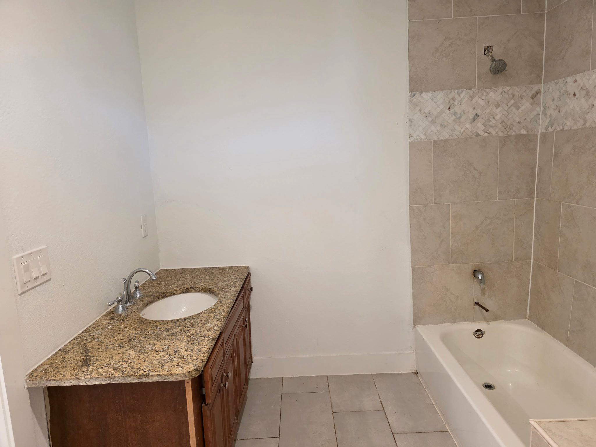 134 Plumeria Dr, Dale, TX 78616