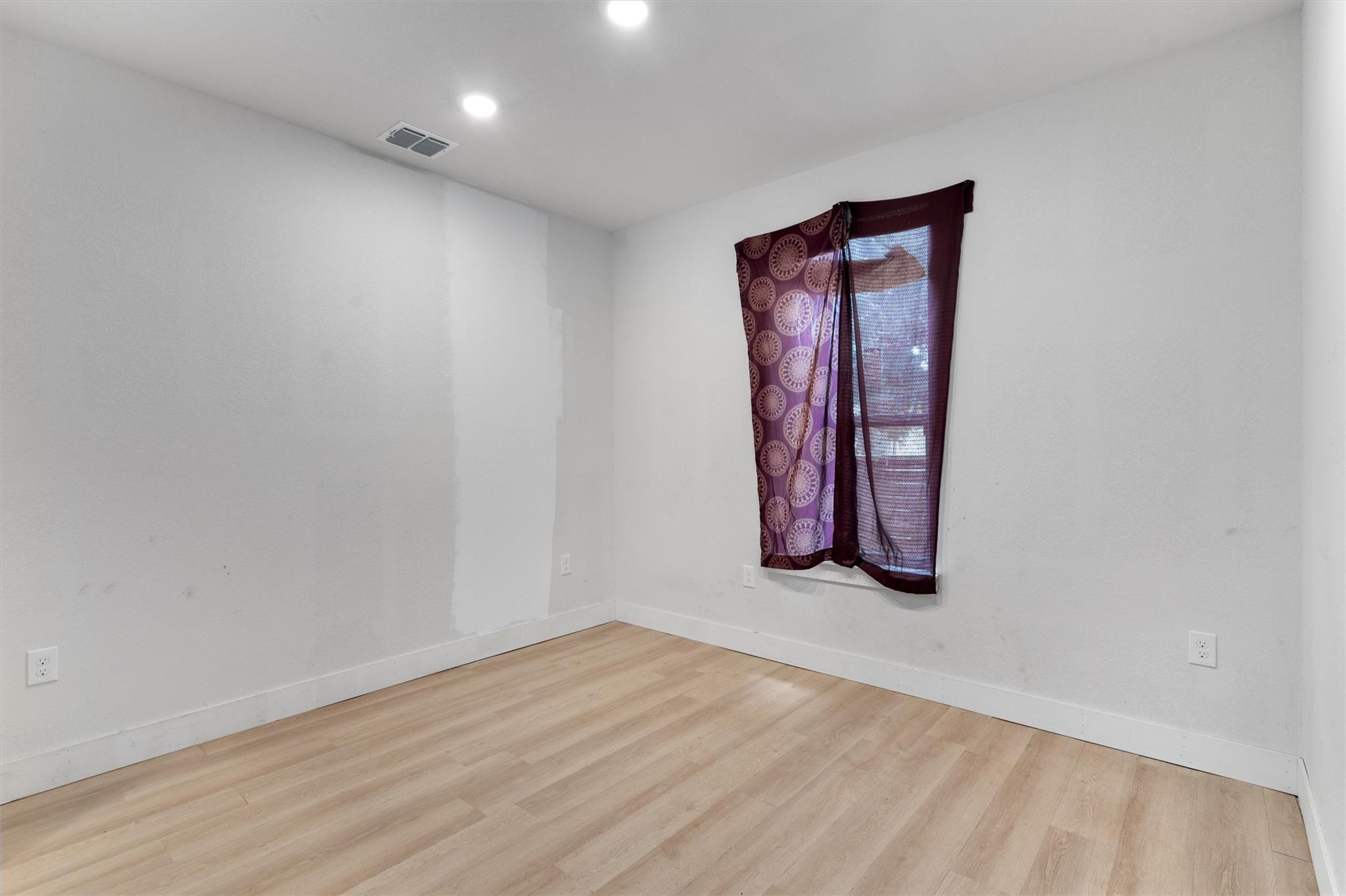 134 Plumeria Dr, Dale, TX 78616