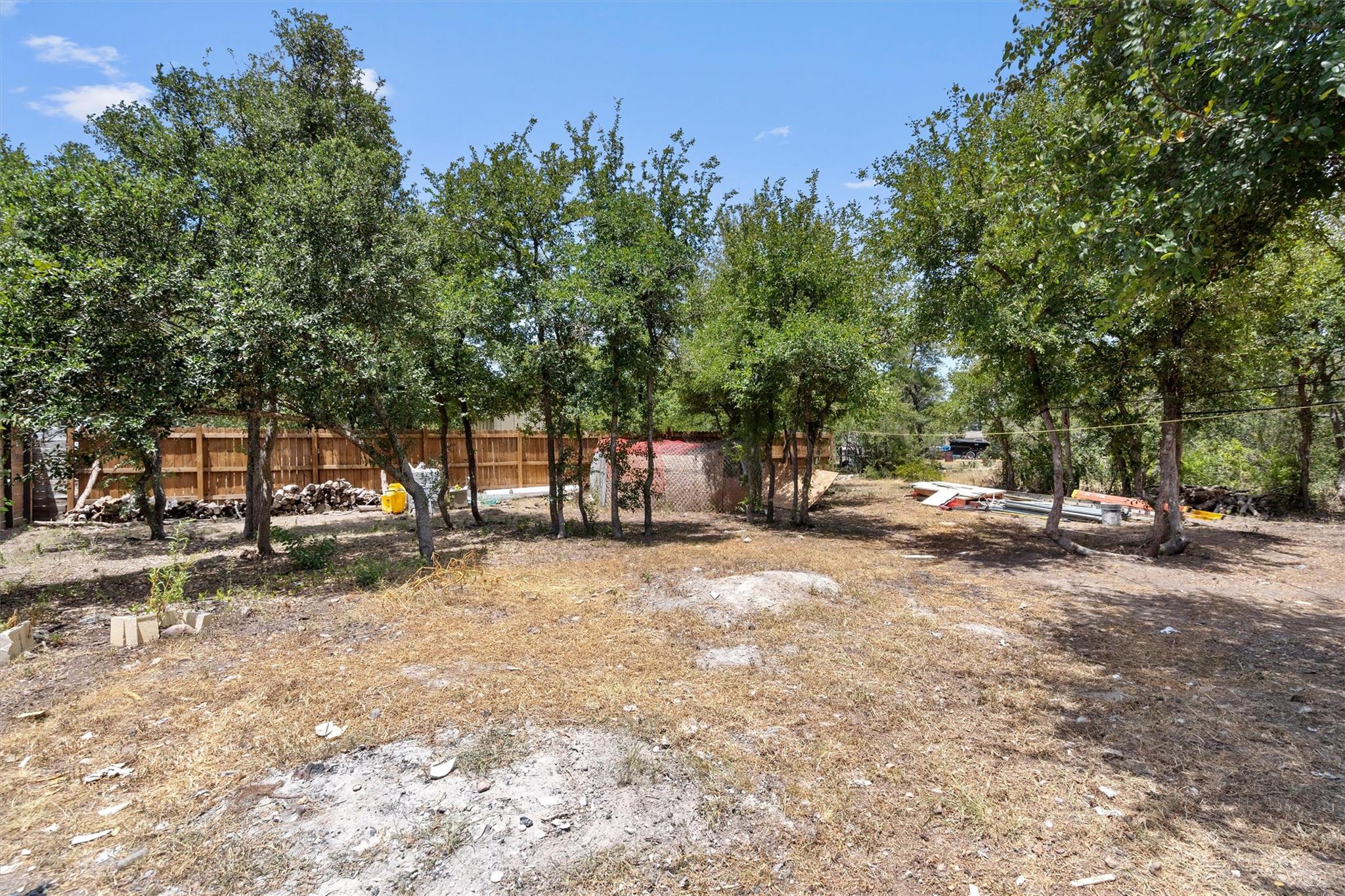 134 Plumeria Dr, Dale, TX 78616