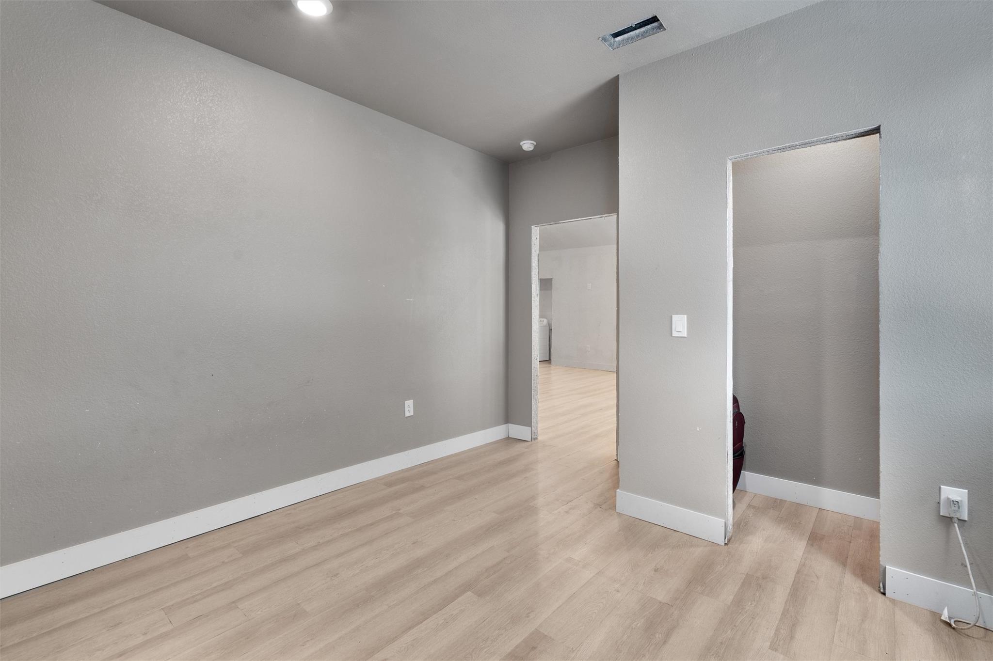 134 Plumeria Dr, Dale, TX 78616