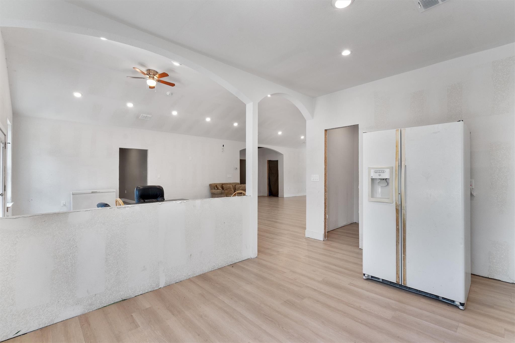 134 Plumeria Dr, Dale, TX 78616