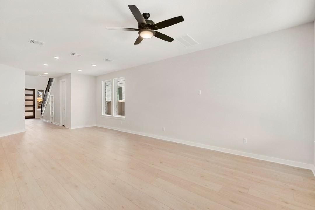 125 High Valley Drive, Liberty Hill, TX 78642