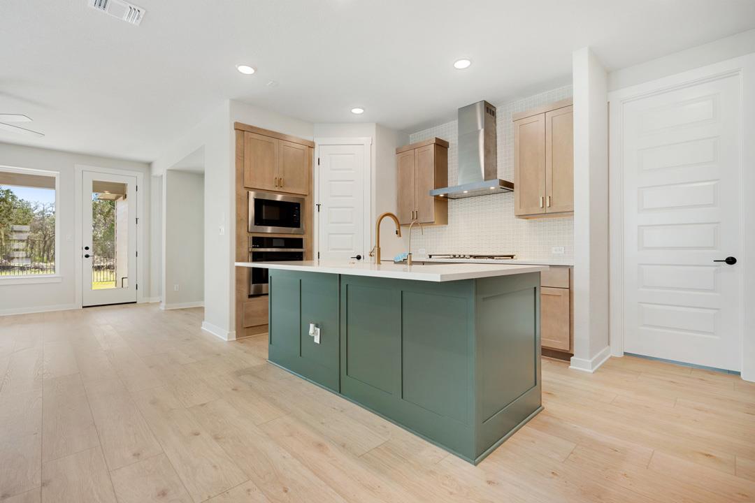 125 High Valley Drive, Liberty Hill, TX 78642