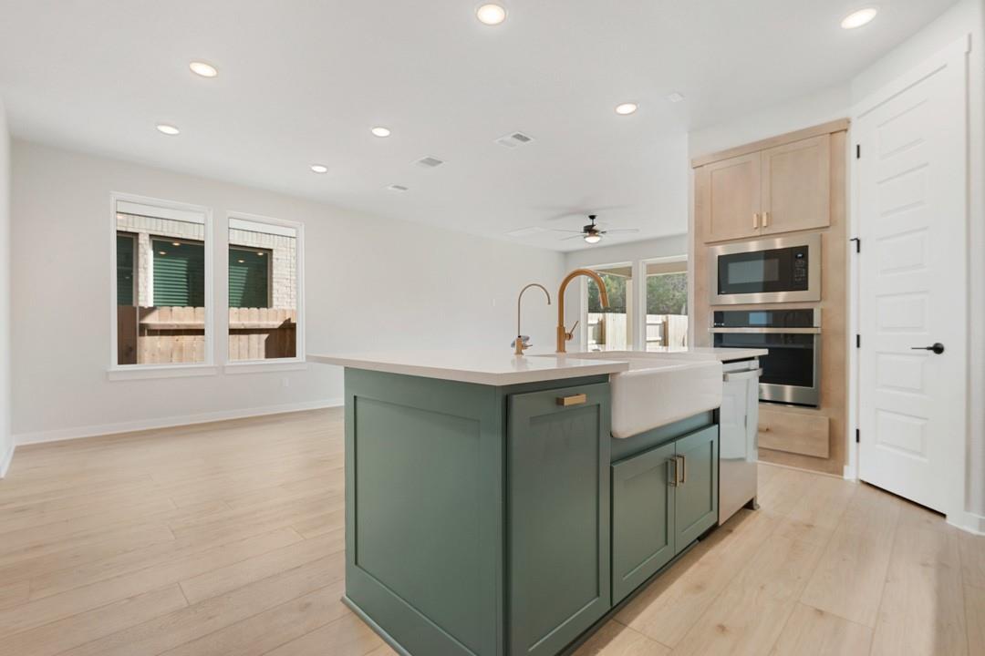 125 High Valley Drive, Liberty Hill, TX 78642