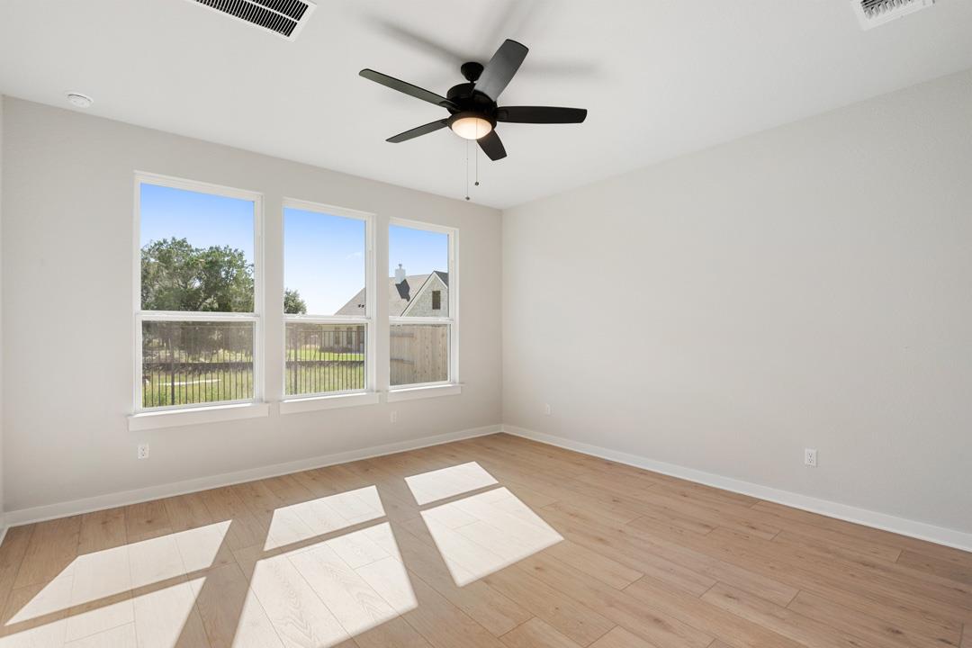 125 High Valley Drive, Liberty Hill, TX 78642