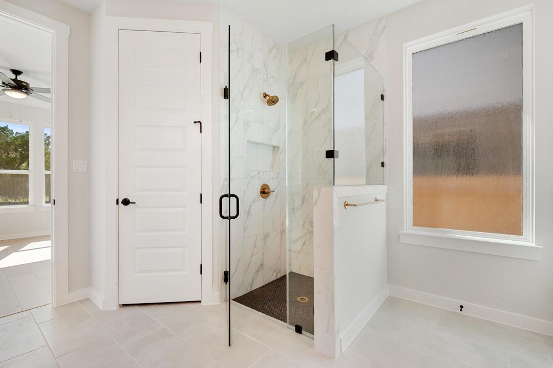 125 High Valley Drive, Liberty Hill, TX 78642