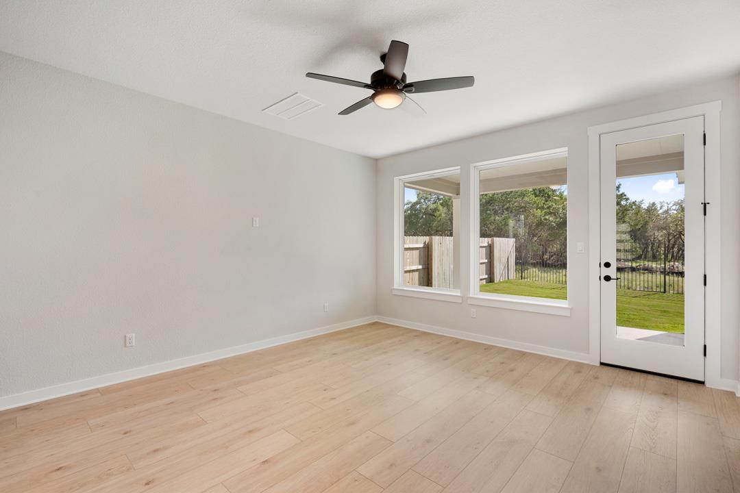 125 High Valley Drive, Liberty Hill, TX 78642