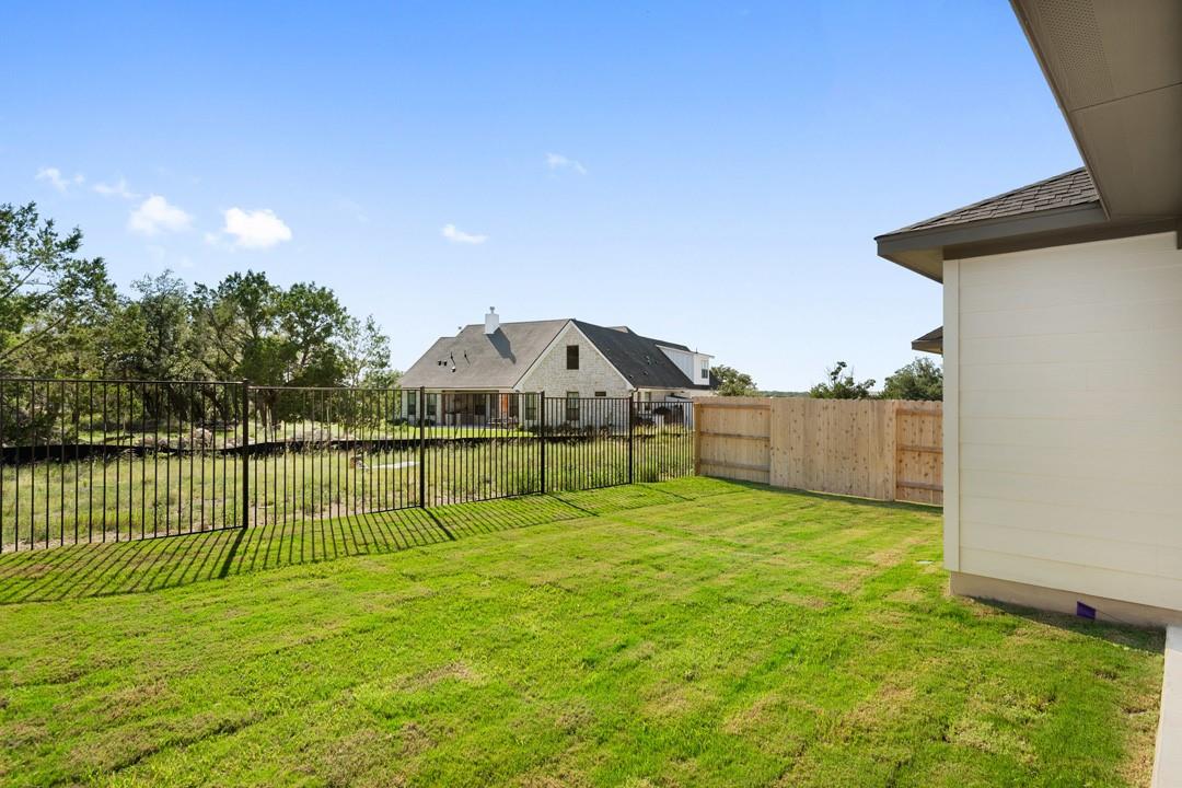 125 High Valley Drive, Liberty Hill, TX 78642