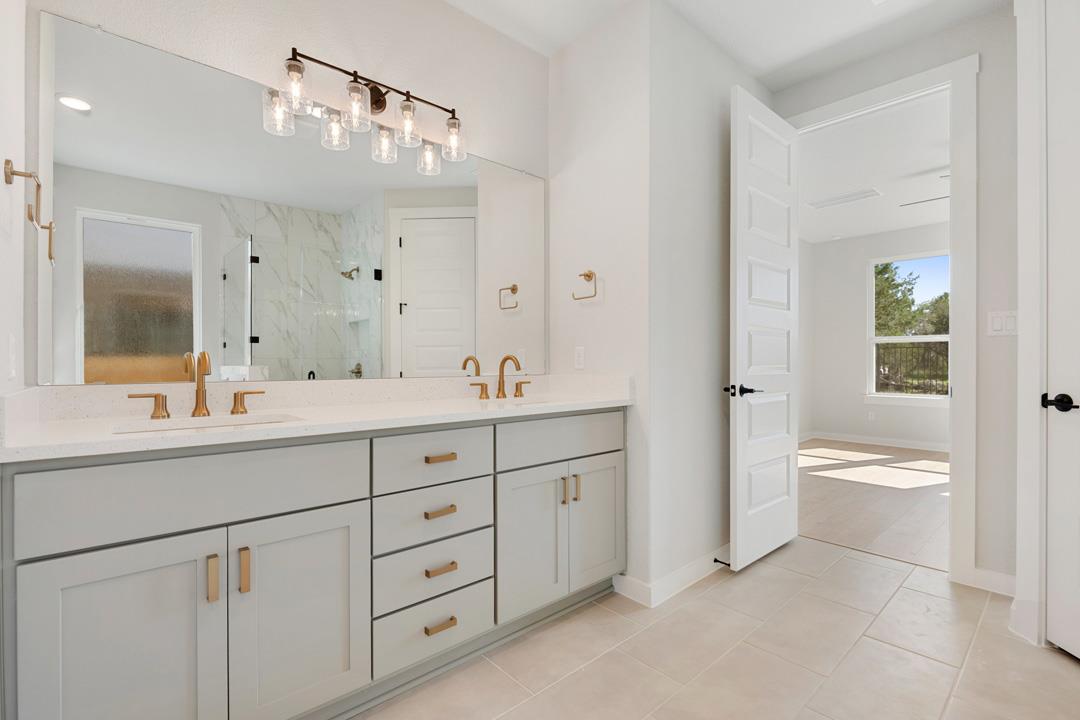 125 High Valley Drive, Liberty Hill, TX 78642