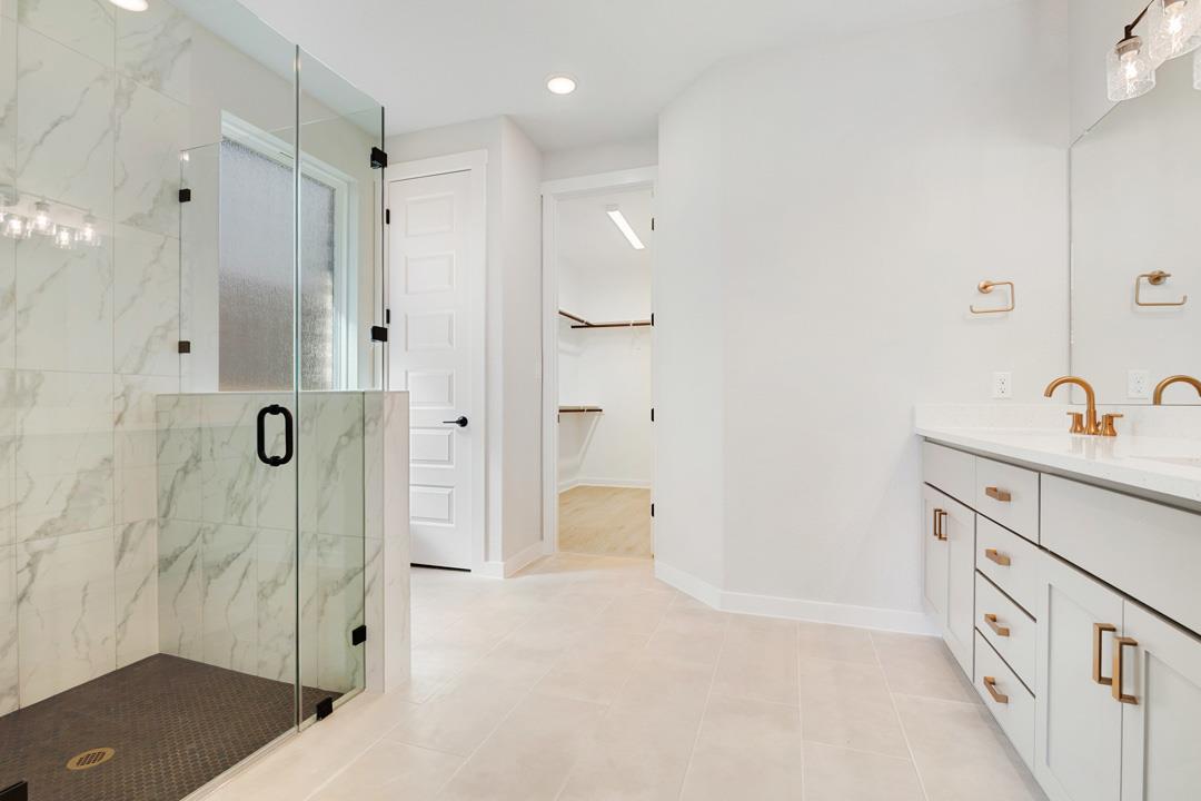 125 High Valley Drive, Liberty Hill, TX 78642