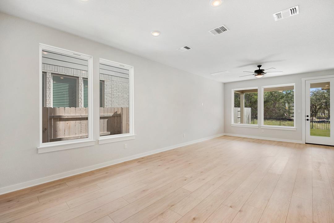 125 High Valley Drive, Liberty Hill, TX 78642