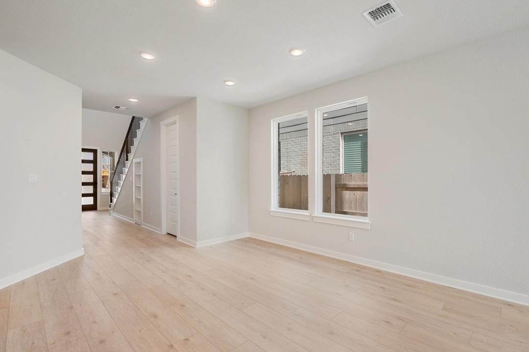 125 High Valley Drive, Liberty Hill, TX 78642