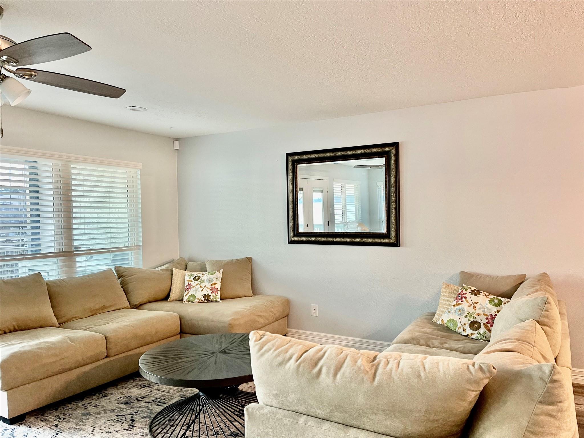 221 Capetown Capetown Way, Montgomery, TX 77356