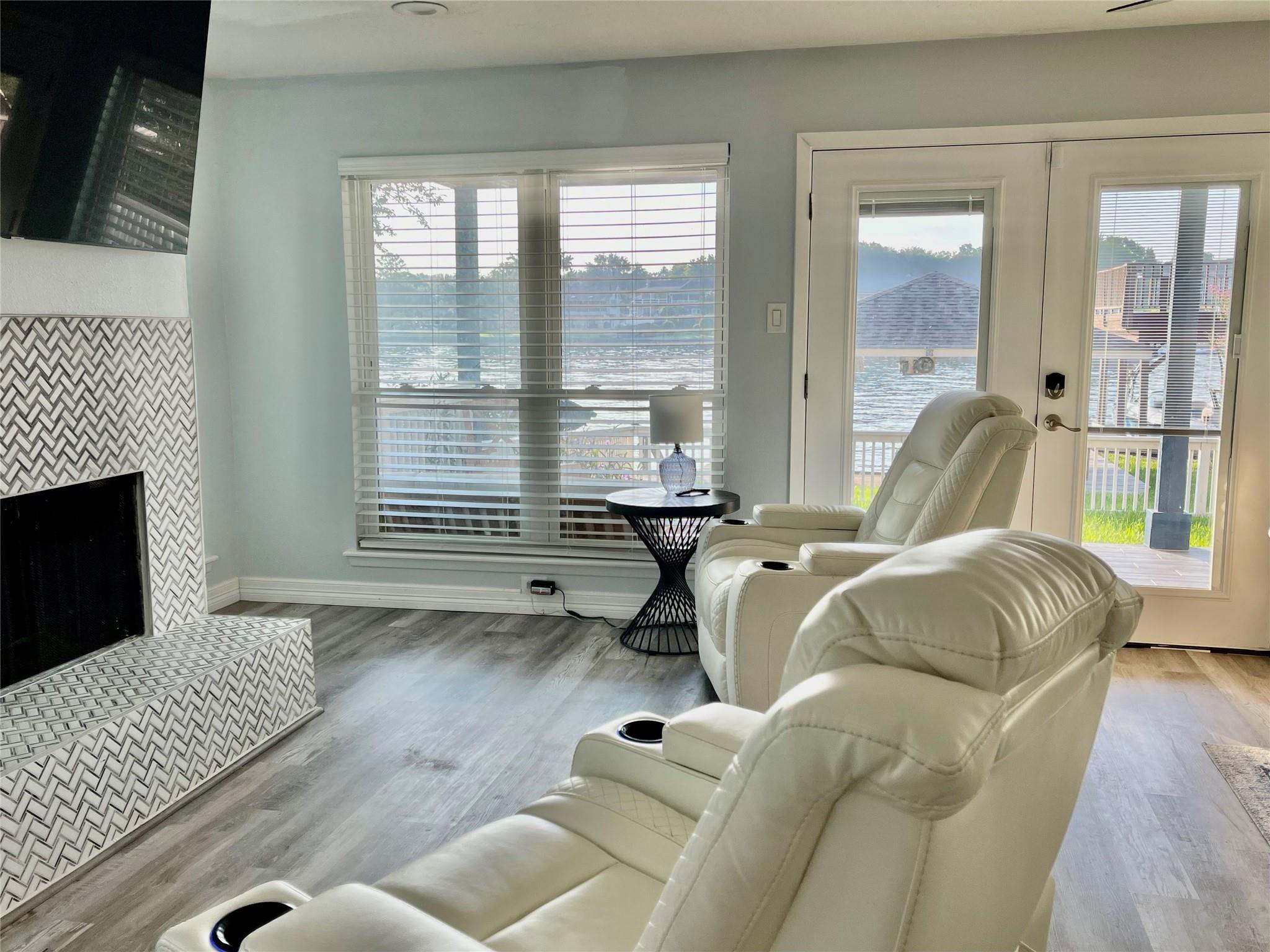 221 Capetown Capetown Way, Montgomery, TX 77356