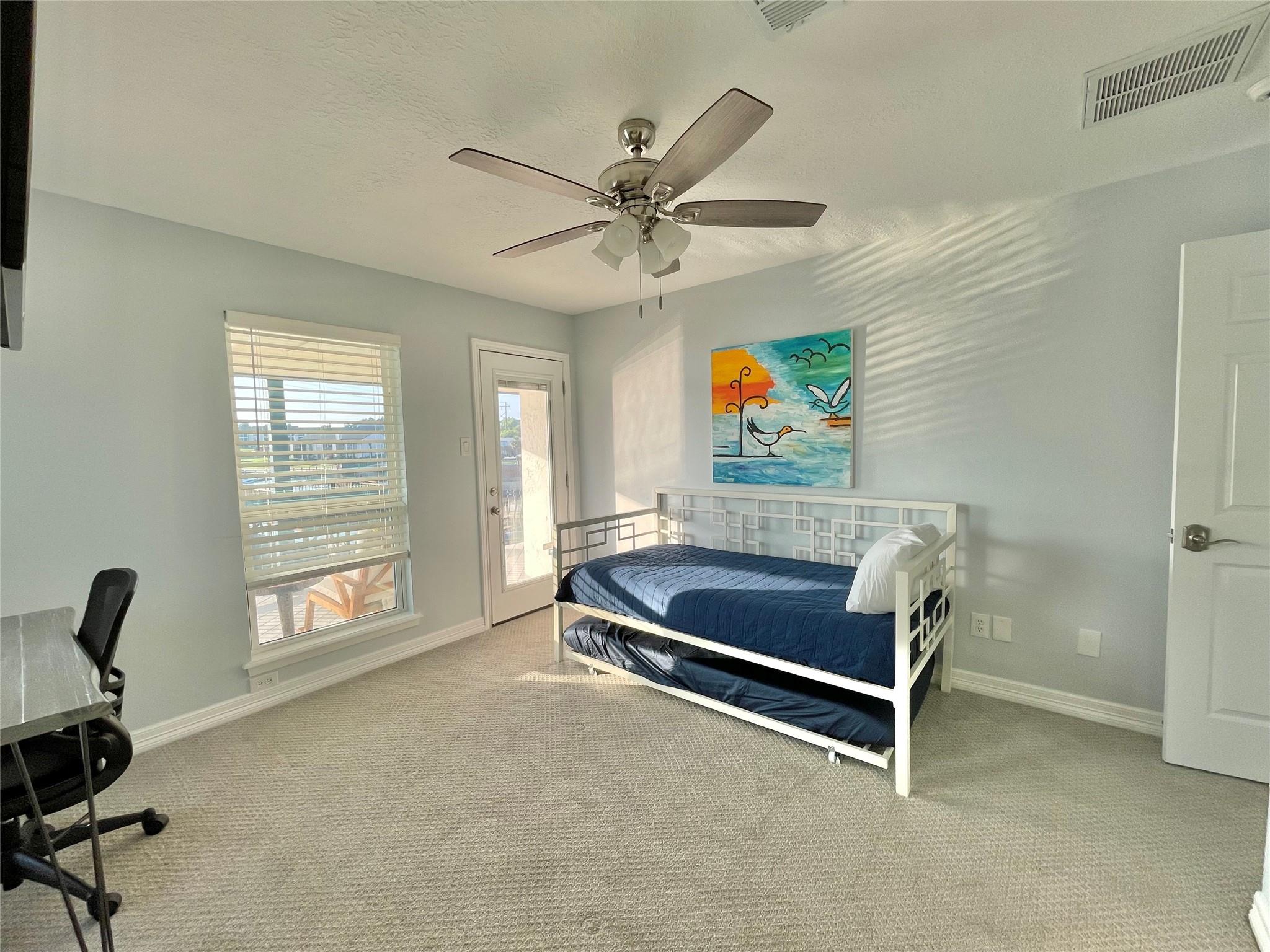 221 Capetown Capetown Way, Montgomery, TX 77356